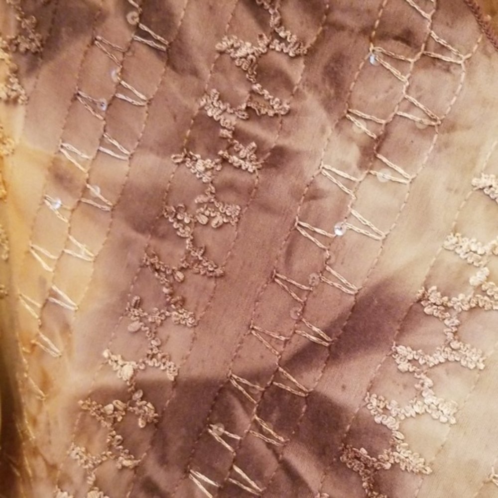 Brown and Tan cafe length sleeve top - Picture 5 of 5